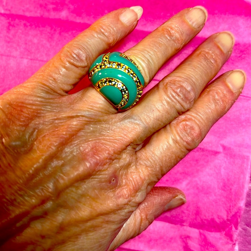 Vintage Stunning Cocktail/Statement Ring Size 6